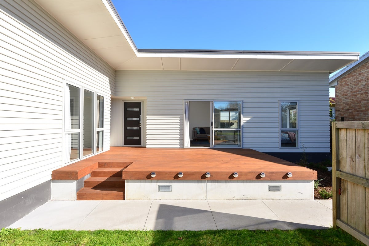 1 Morris Road, Hillcrest, Hamilton - Carousel 2