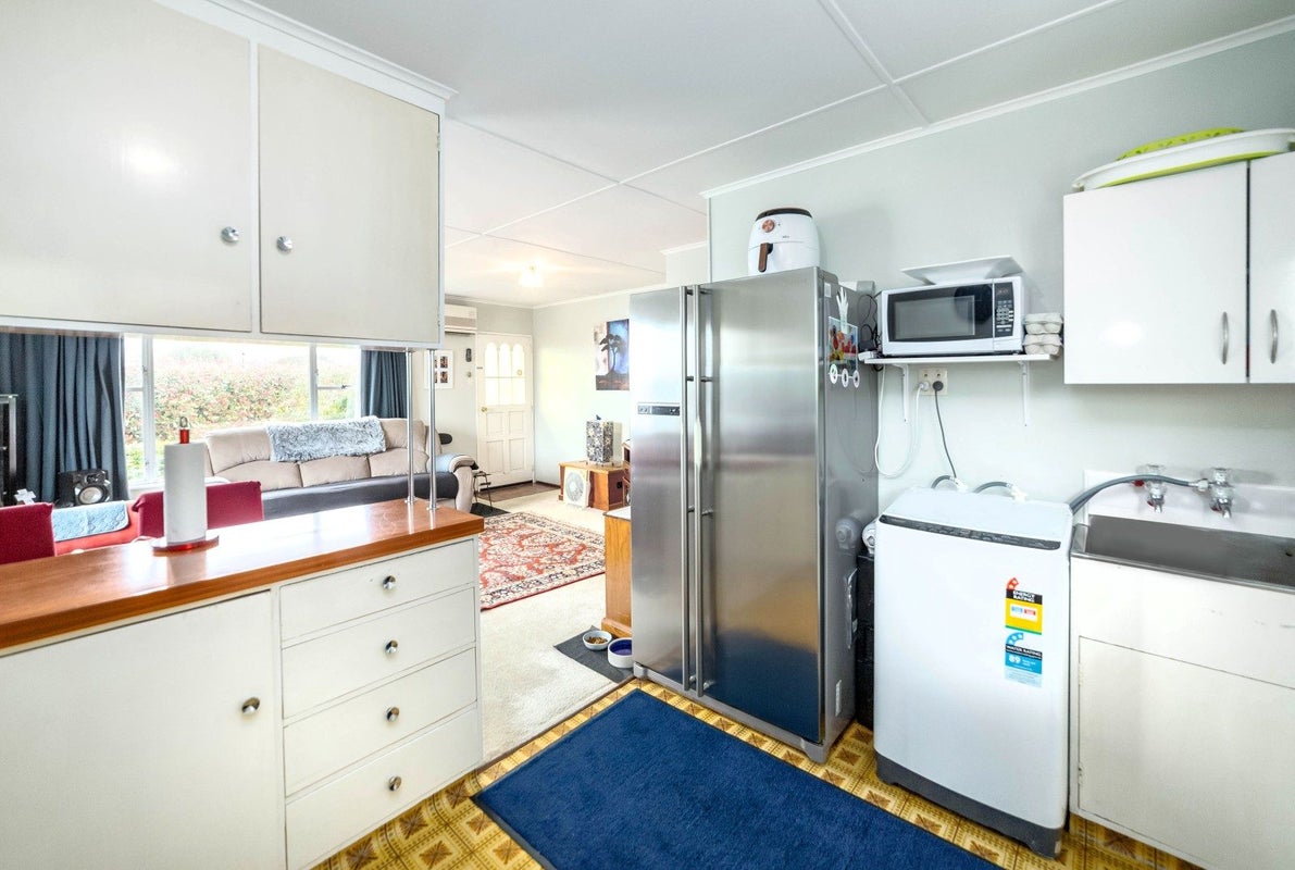 1A Kitchener Street, Lansdowne, Masterton - Carousel 2