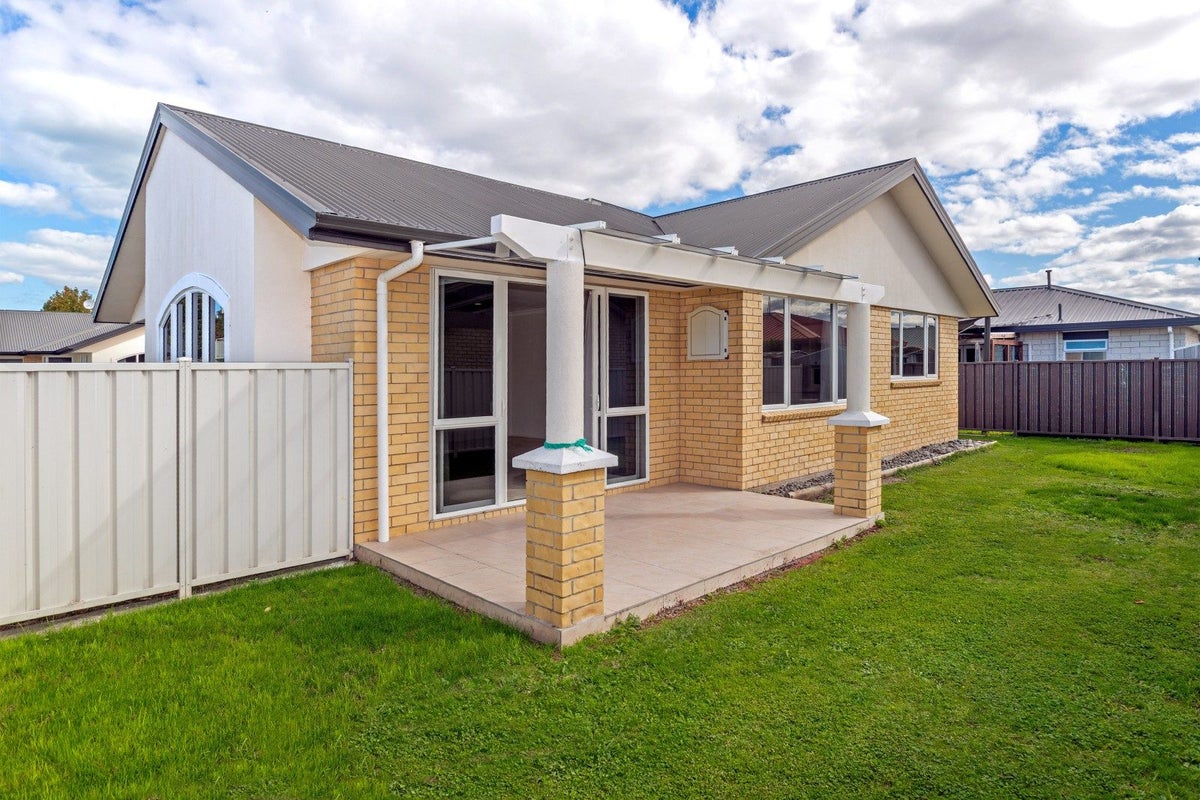 36 Potae Avenue, Lytton West, Gisborne - Carousel 1