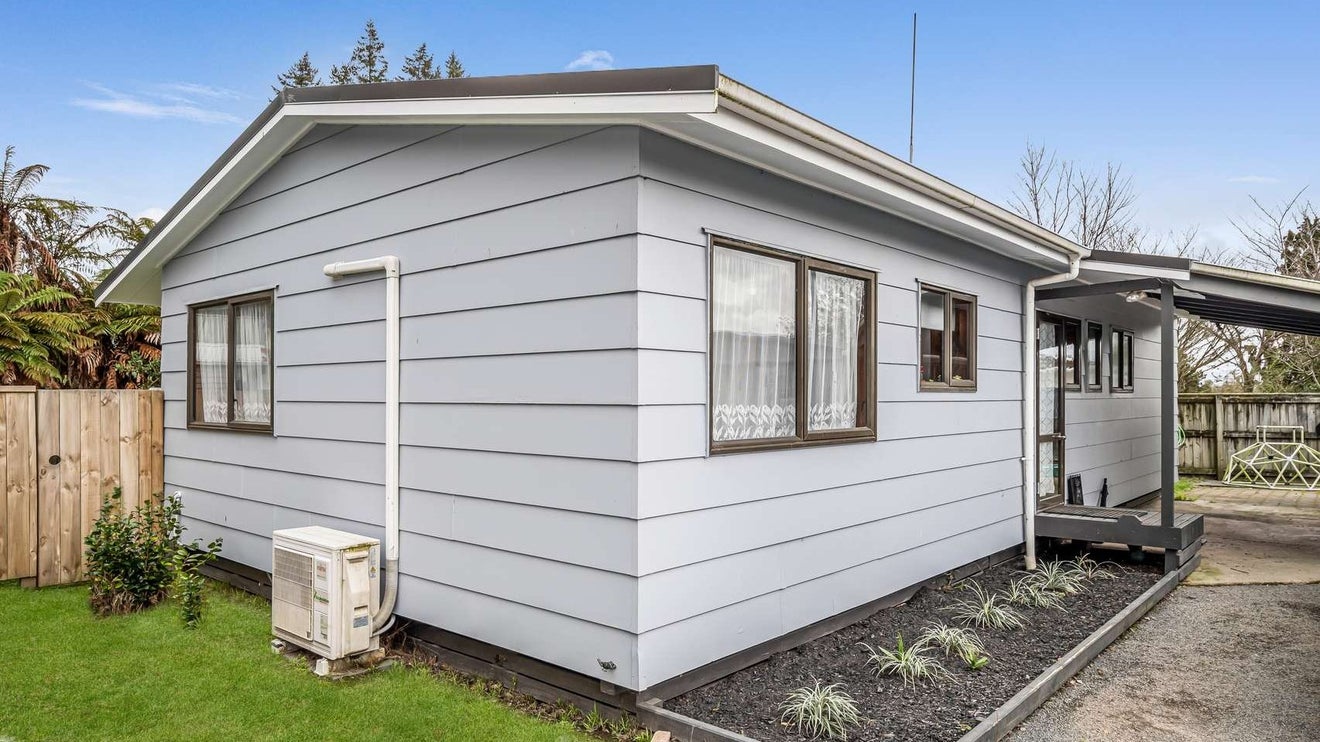 24D Gordon Road, Western Heights, Rotorua - Carousel 1