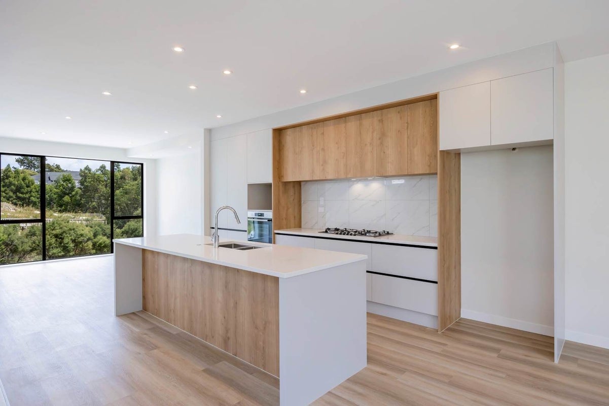 13A Lawson Creek Street, Massey, Auckland - Carousel 2