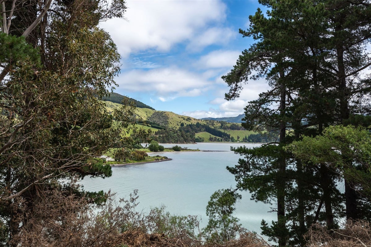 24 Ngaio Lane, Charteris Bay, Governors Bay - Carousel 1