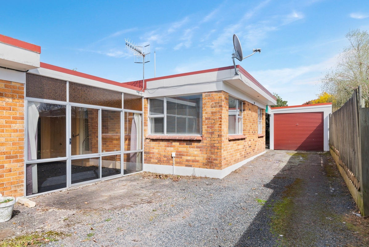 33C James Street, Victoria, Rotorua - Carousel 13