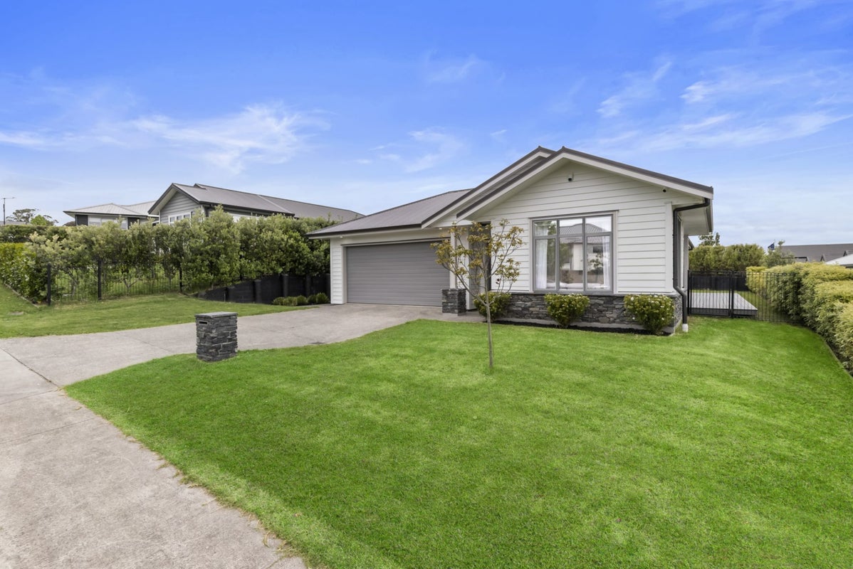 39 Twin Parks Rise, Papakura, Auckland - Carousel 34