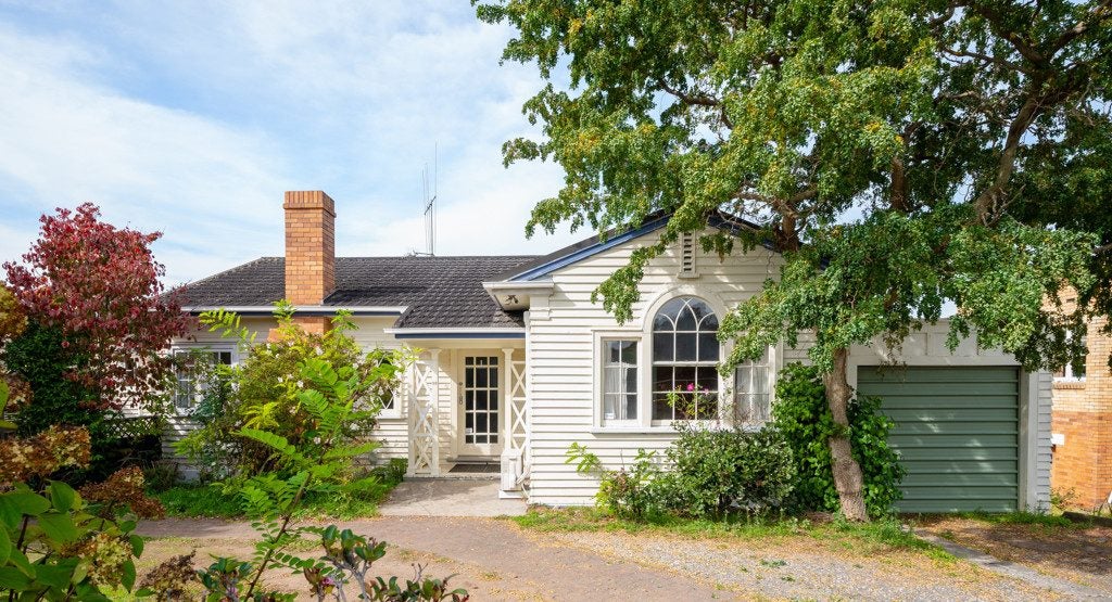 89 Pembroke Street, Hamilton Lake, Hamilton - Carousel 2