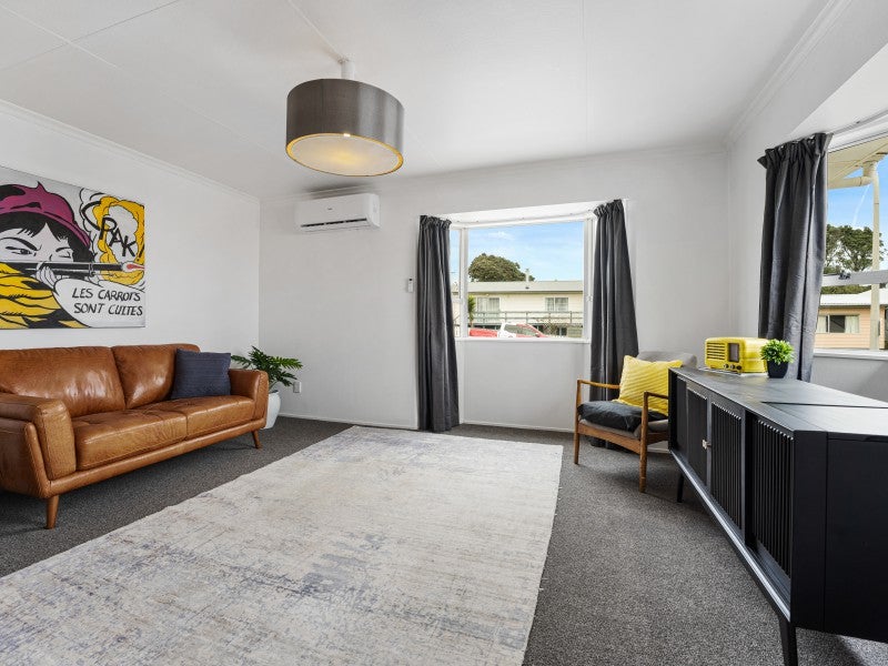 1/18 Herekawe DR, Spotswood, New Plymouth - Carousel 2
