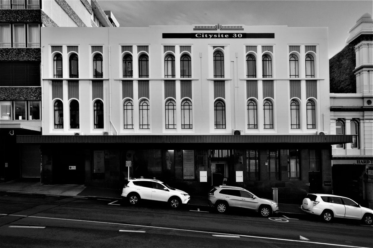1/30 Dowling Street, Dunedin Central, Dunedin - Carousel 1