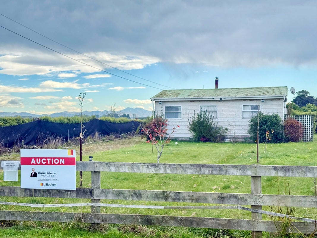 37 Barr Street, Waitaki Bridge, Oamaru - Carousel 17