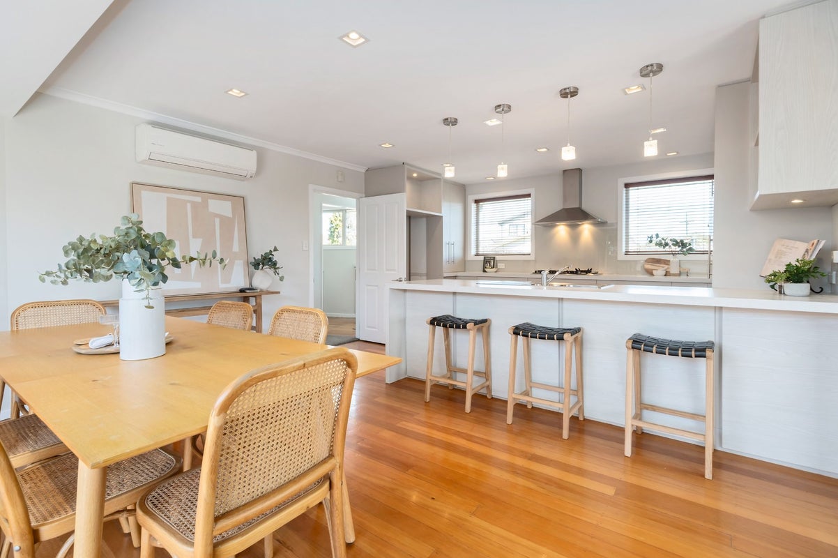 39 Inwoods Road, Parklands, Christchurch - Carousel 1