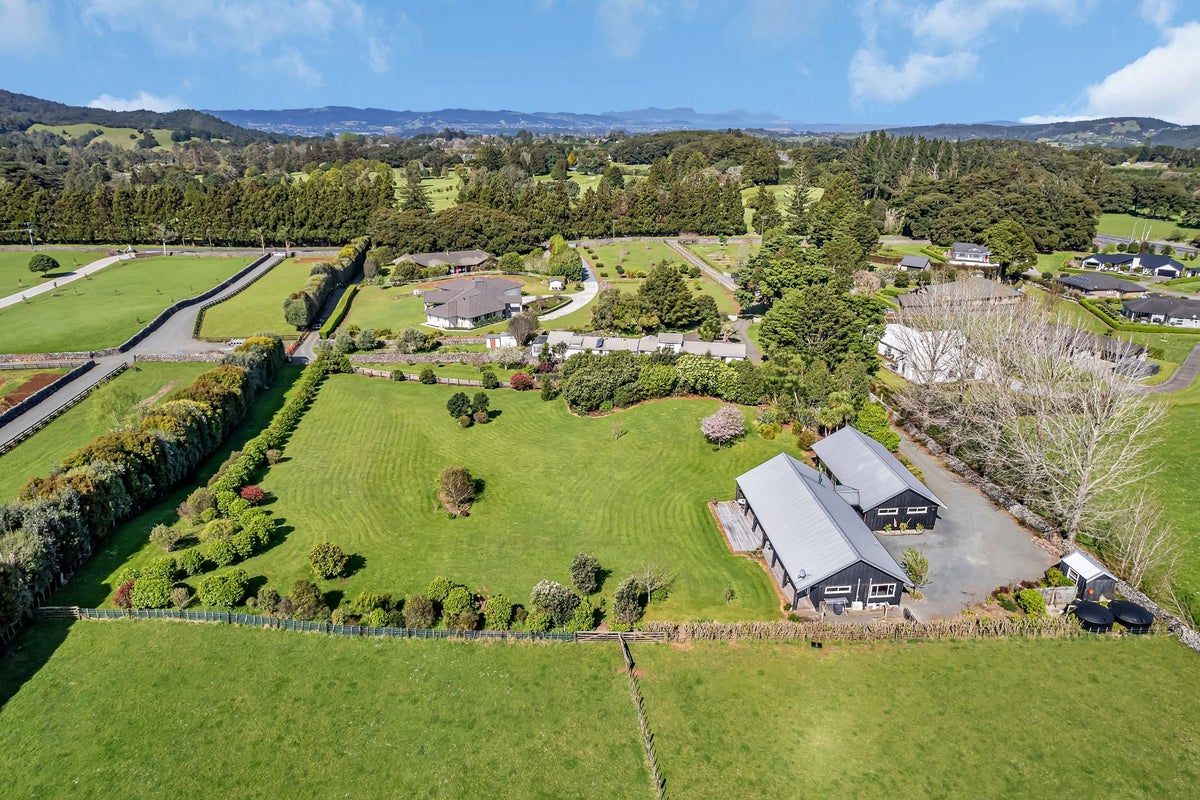 29 Millington Road, Whangarei - Carousel 31