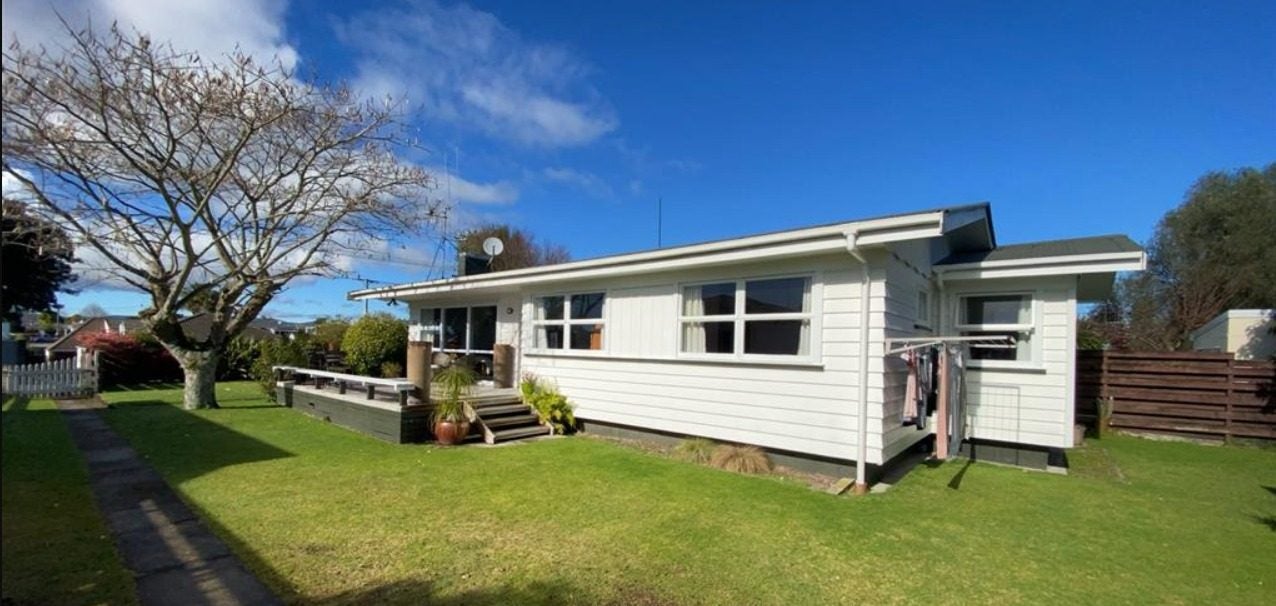 39 Hynds Road, Gate Pa, Tauranga - Carousel 1