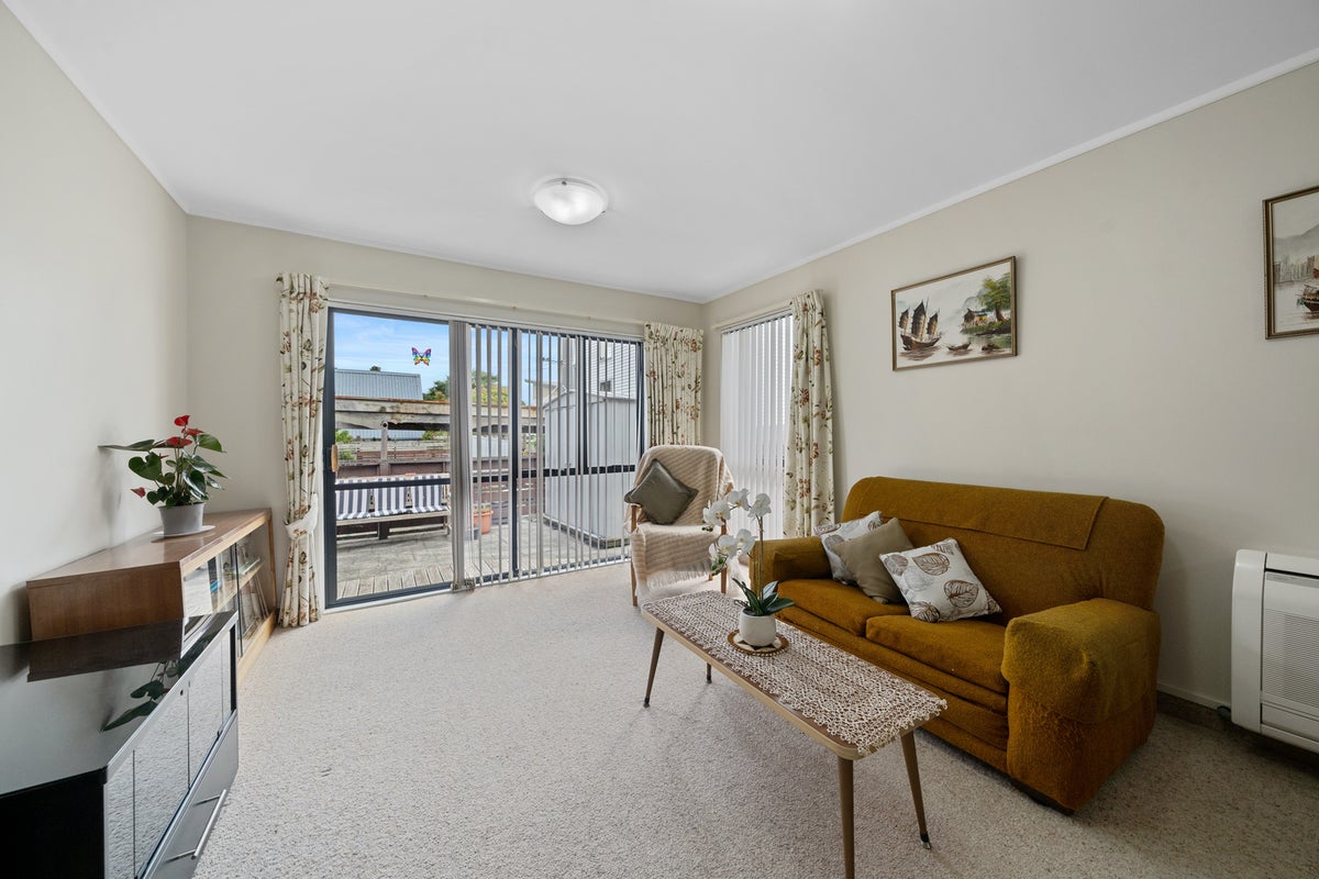 22C Frankmoore Avenue, Johnsonville, Wellington - Carousel 2