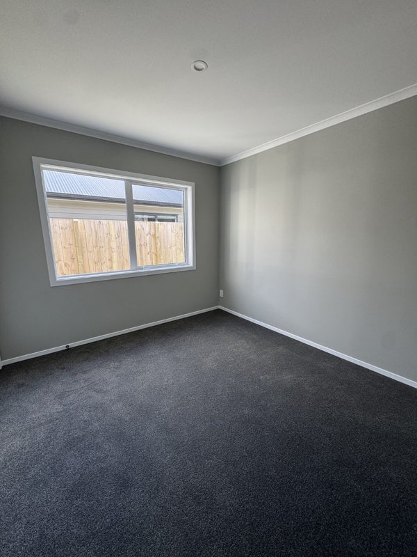 16 Harry Martin Lane, Wainuiomata, Lower Hutt - Carousel 11