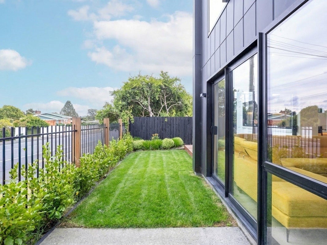1/11 Comries Road, Chartwell, Hamilton - Carousel 2