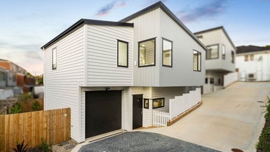 13B Oakdale Road, Mount Roskill, Auckland - Carousel 1