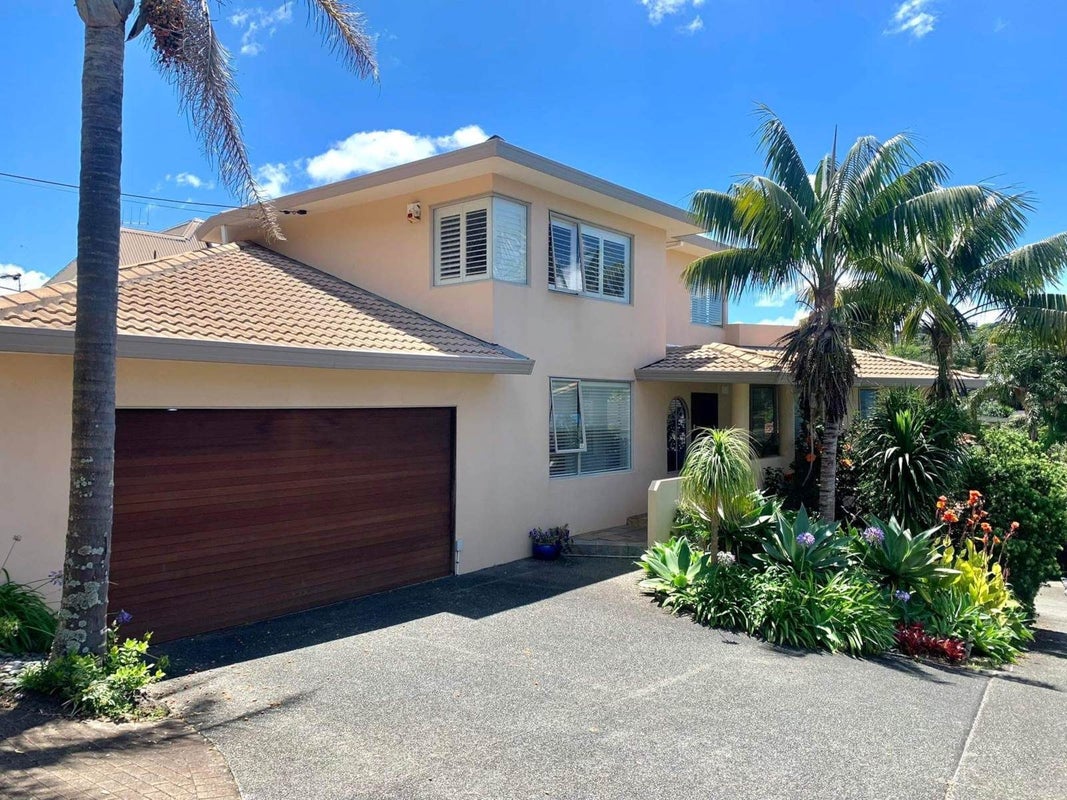 1/464 Beach Road, Murrays Bay, Auckland - Carousel 26