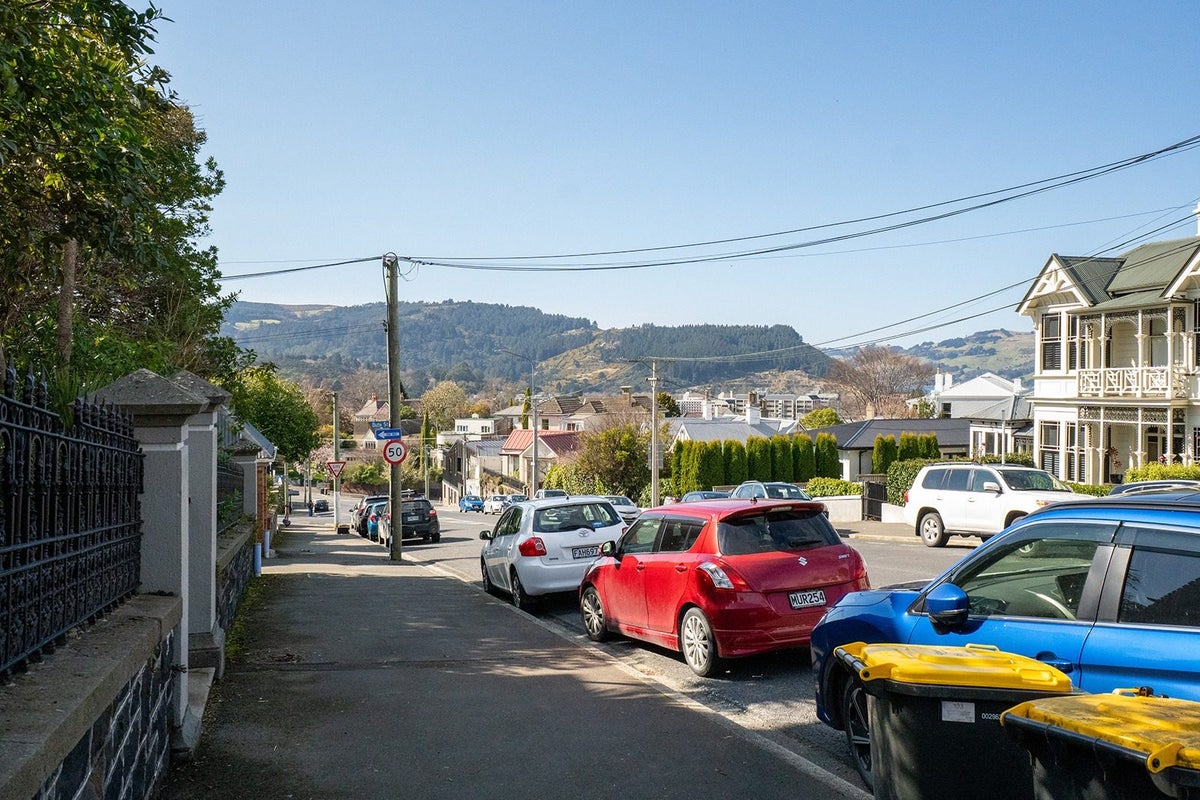 Flat 3/58 Royal Terrace, City Centre, Dunedin, Otago - Carousel 33