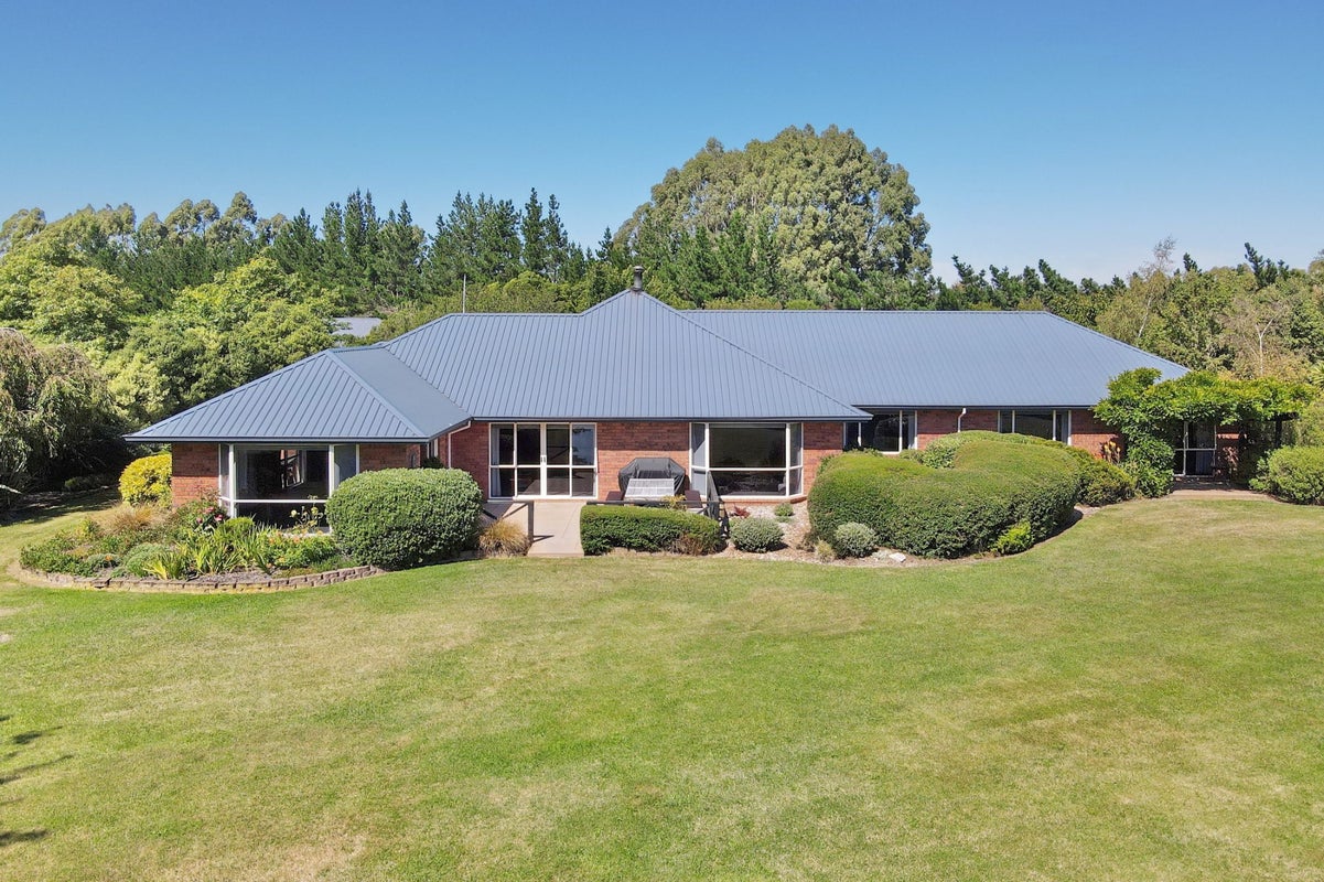20 Pinewood Close, Swannanoa, Kaiapoi - Carousel 2