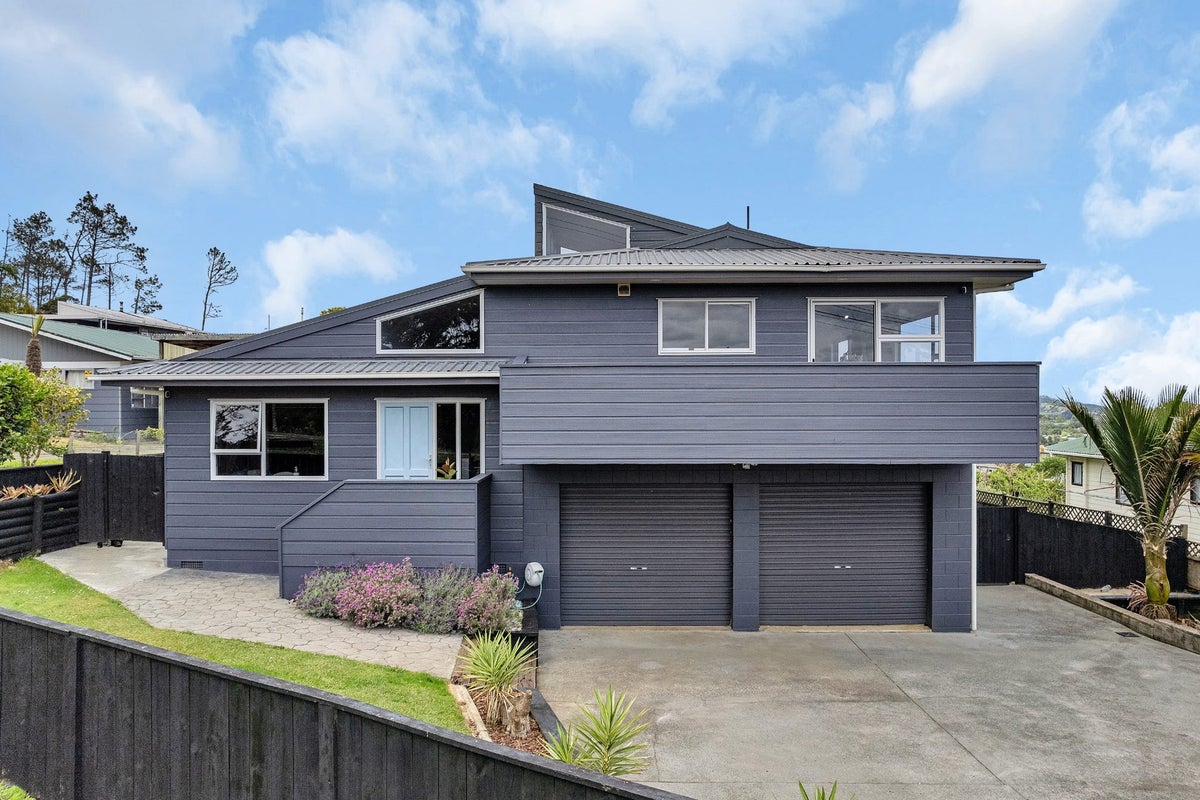 104 Memorial Drive, Parahaki, Whangarei - Carousel 1