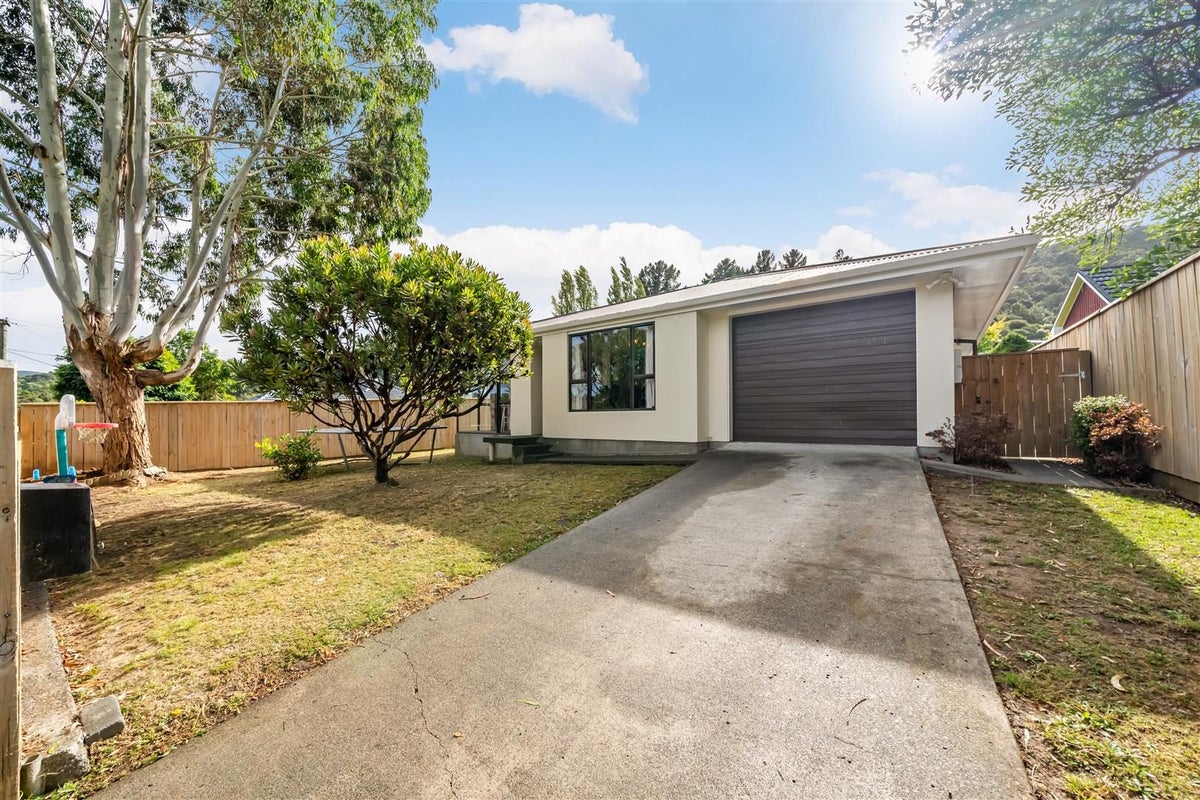 67C Horoeka Street, Stokes Valley, Lower Hutt - Carousel 2