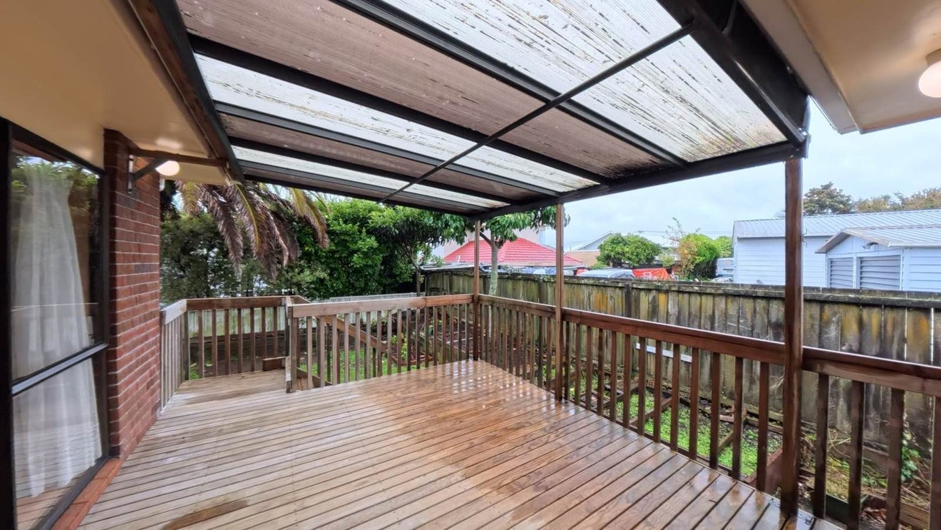 2/889 Dominion Road, Mount Roskill, Auckland - Carousel 11