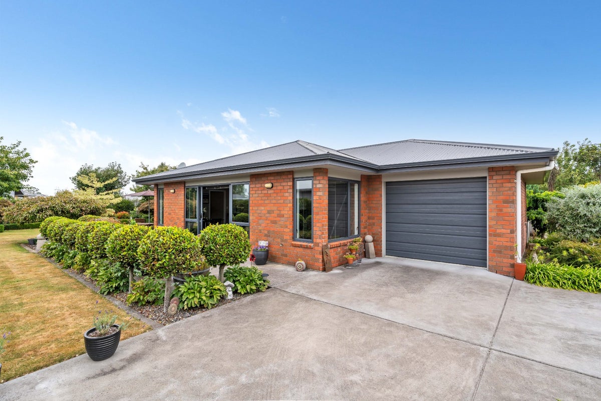 114 Solway Crescent, Solway, Masterton - Carousel 21