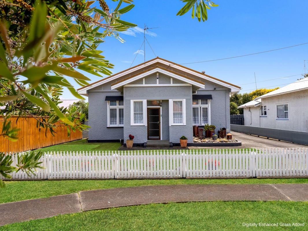 1 Gunn Street, Gonville, Whanganui - Carousel 1