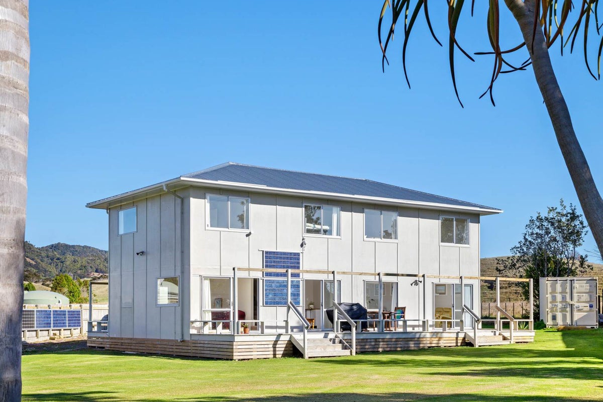 47 Orere Point Road, Papakura - Carousel 2