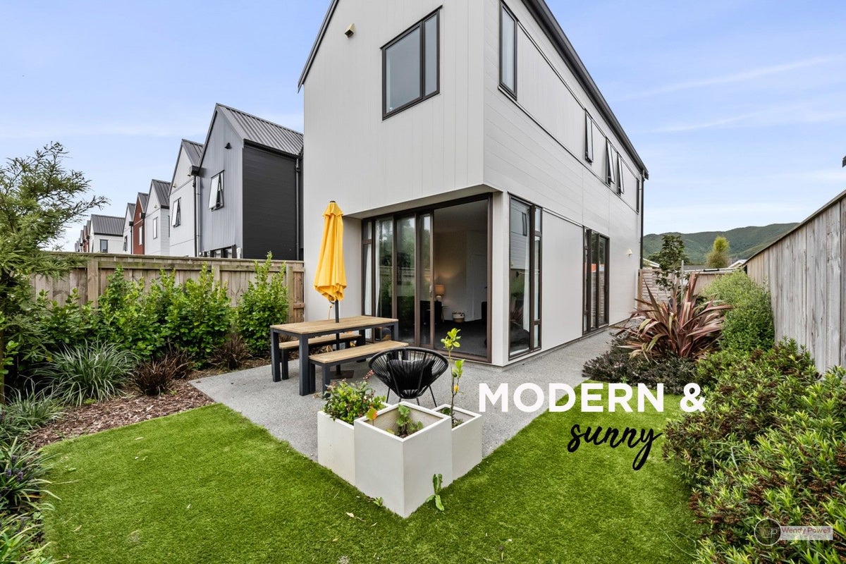 11 Ron Deal Way, Epuni, Lower Hutt - Carousel 1