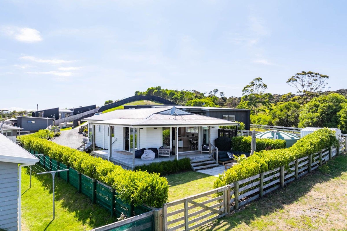 28A Northcoast Place, Mangawhai Heads, Mangawhai - Carousel 1