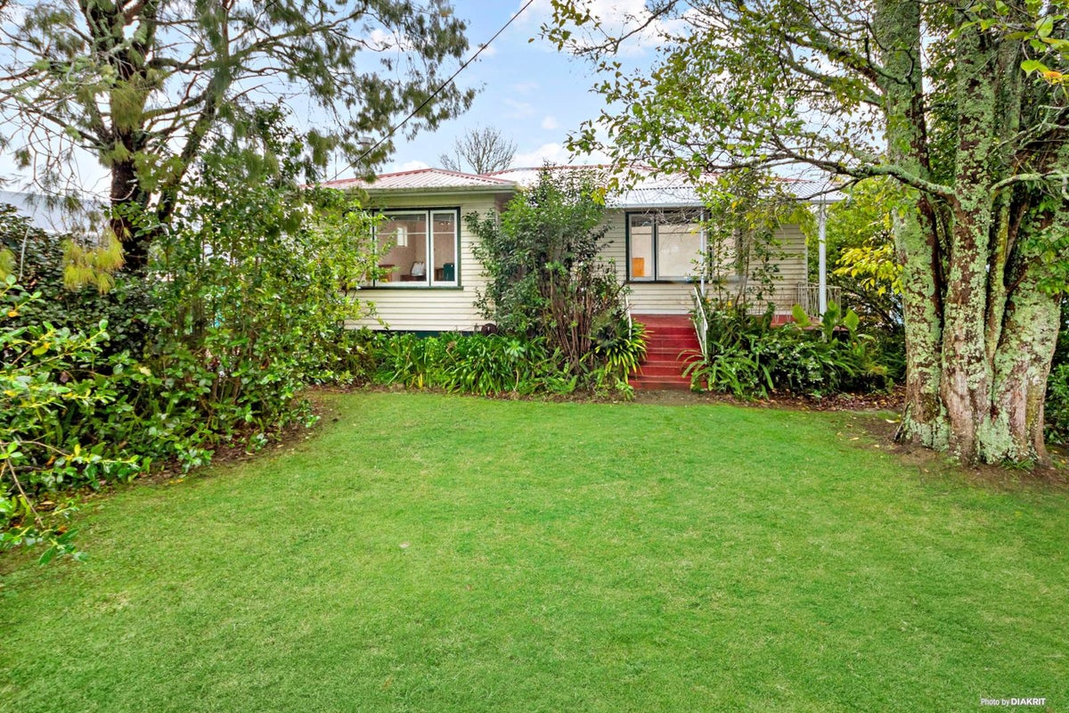 17 Withers Road, Glen Eden, Auckland - Carousel 1