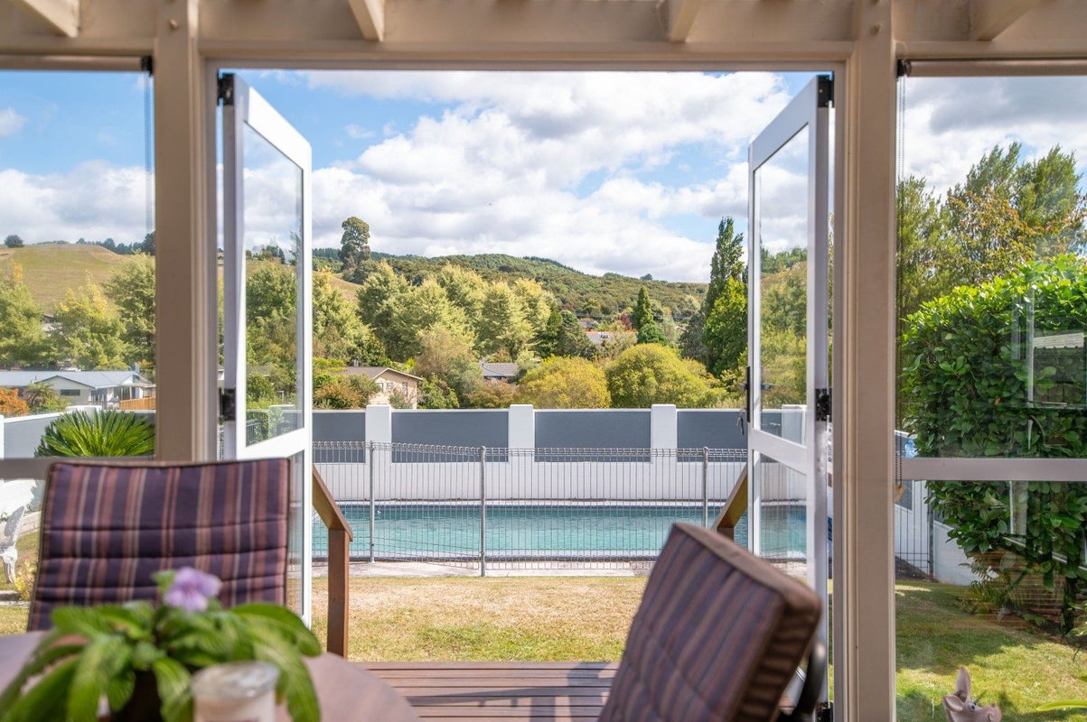 14 Castor Place, Sunnybrook, Rotorua - Carousel 1