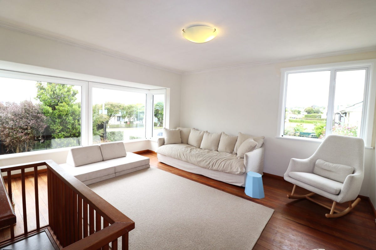 61 Tamar Street, South Hill, Oamaru - Carousel 2