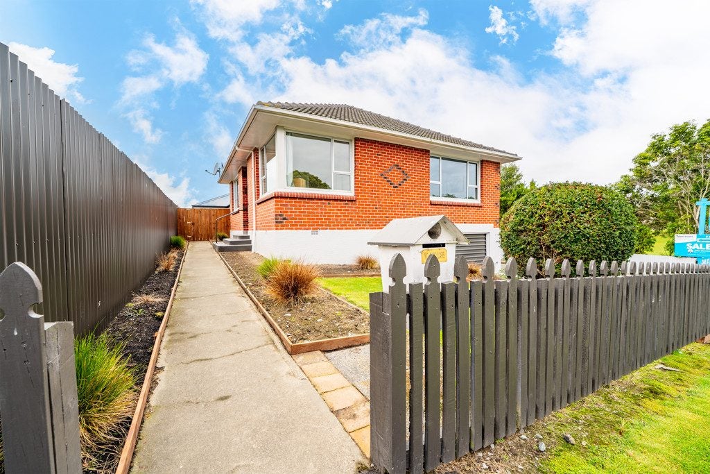 37 Avenue Road, West End, Timaru - Carousel 10