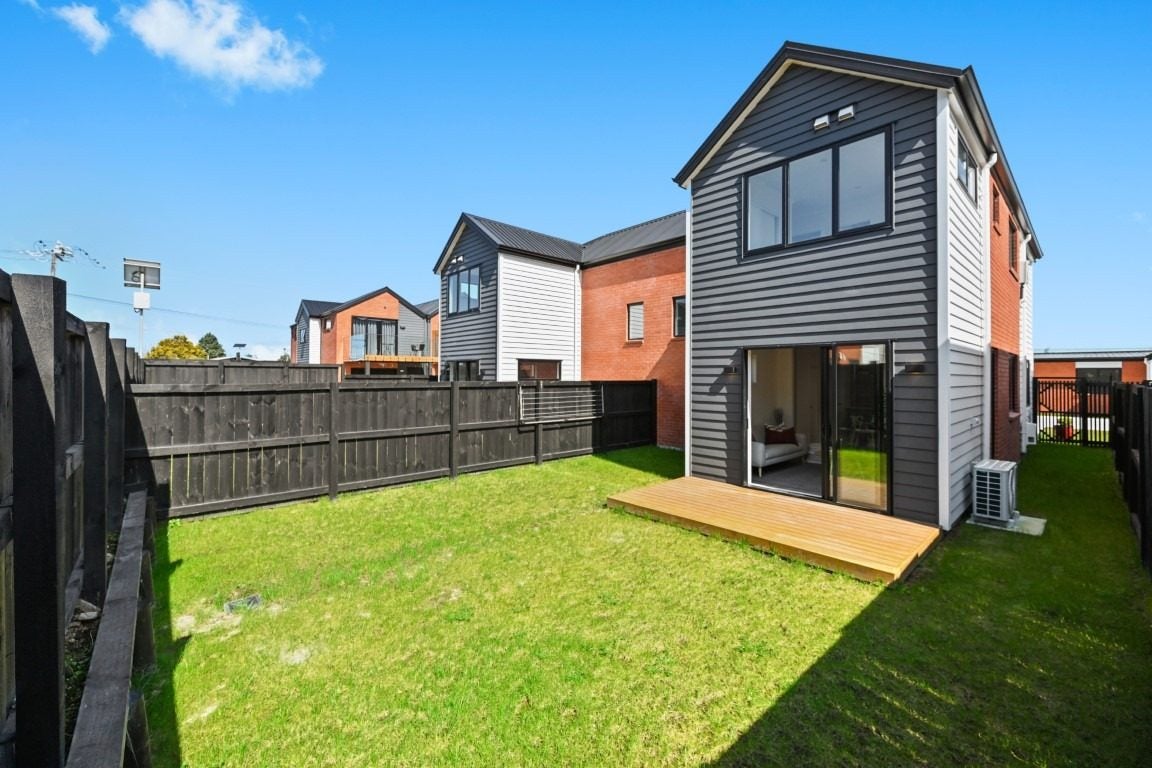 5/41 Prisk Street, Melville, Hamilton - Carousel 20