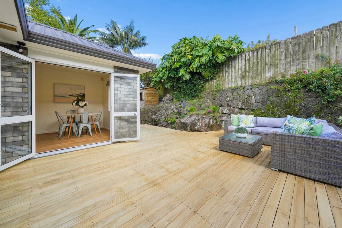 2A Athens Road, Onehunga, Auckland - Carousel 2