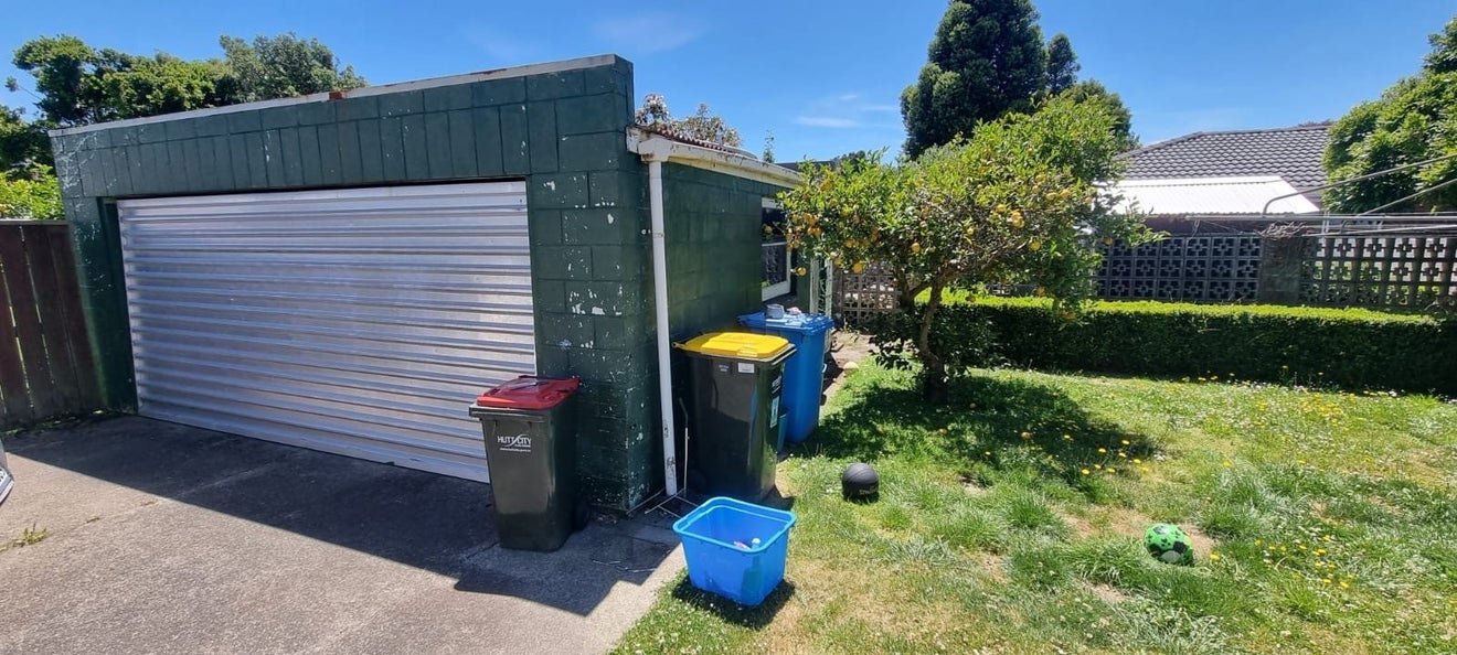 40 Frederick Street, Avalon, Lower Hutt - Carousel 17