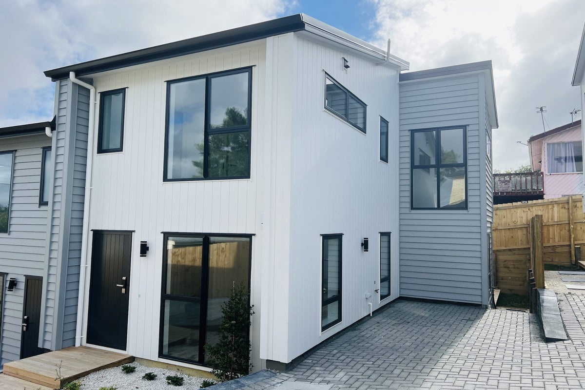 37C Rosedale Road, Pinehill, Auckland - Carousel 1