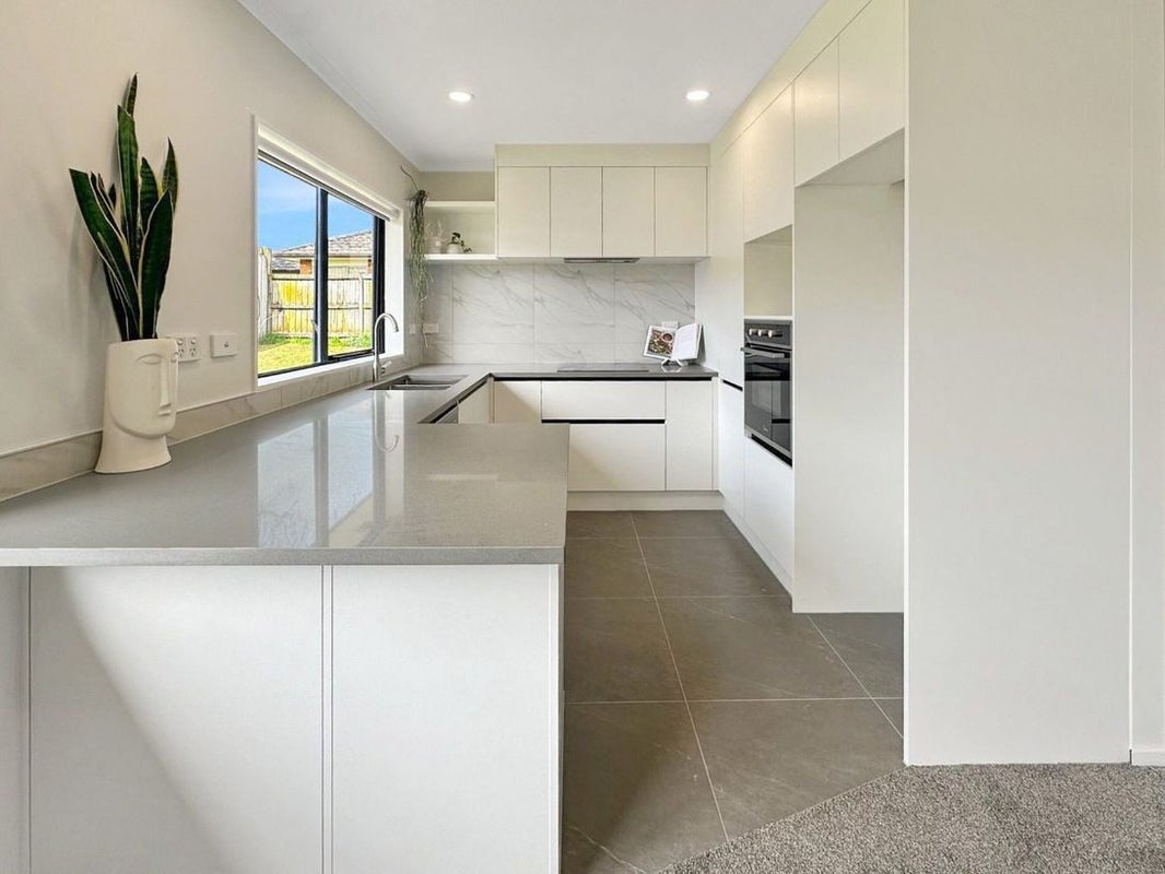 43 Foxlaw Street, Randwick Park, Auckland - Carousel 1