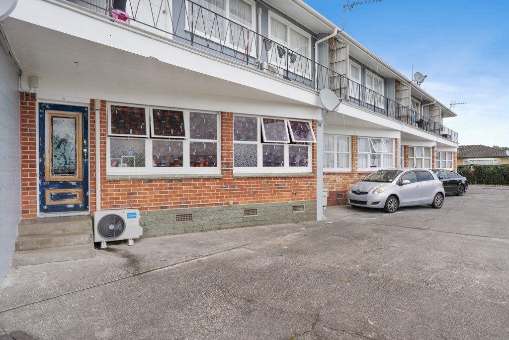4/243A Saint George Street , Papatoetoe, Auckland - Carousel 1