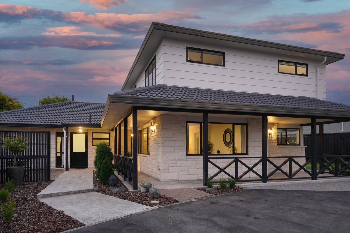 77 Dunedin Street, Redwood, Christchurch - Carousel 1