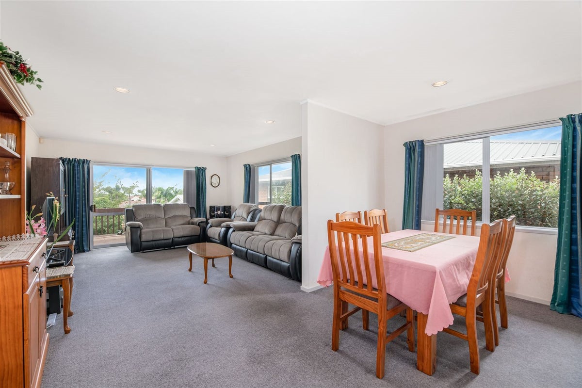 1/25 Tirohunga Drive, Henderson, Auckland - Carousel 2
