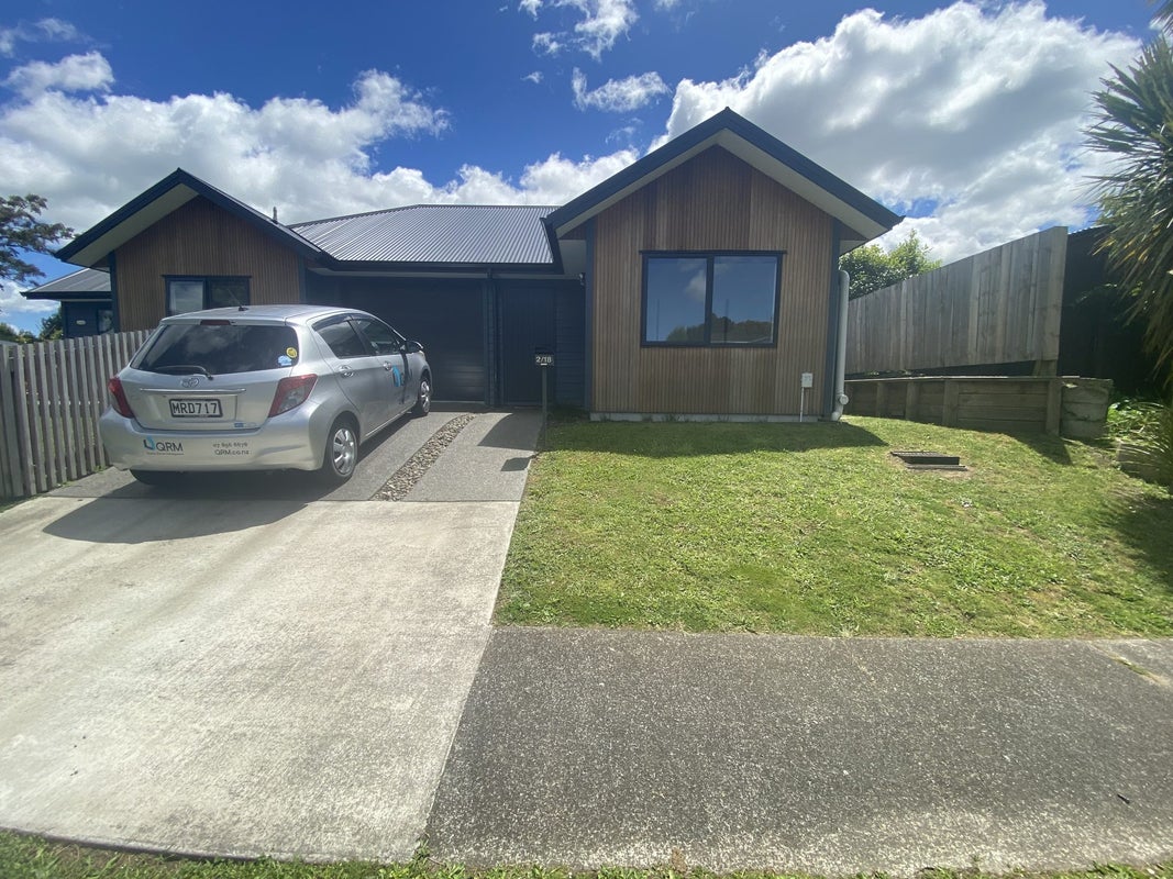 2/18 Fuchsia Avenue, Pukete, Hamilton - Carousel 1