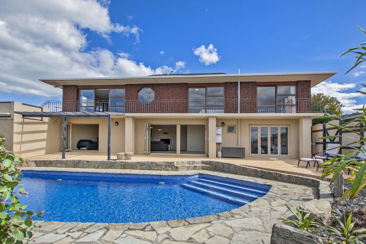 12 Barclay Place, Te Kamo, Whangarei - Carousel 1