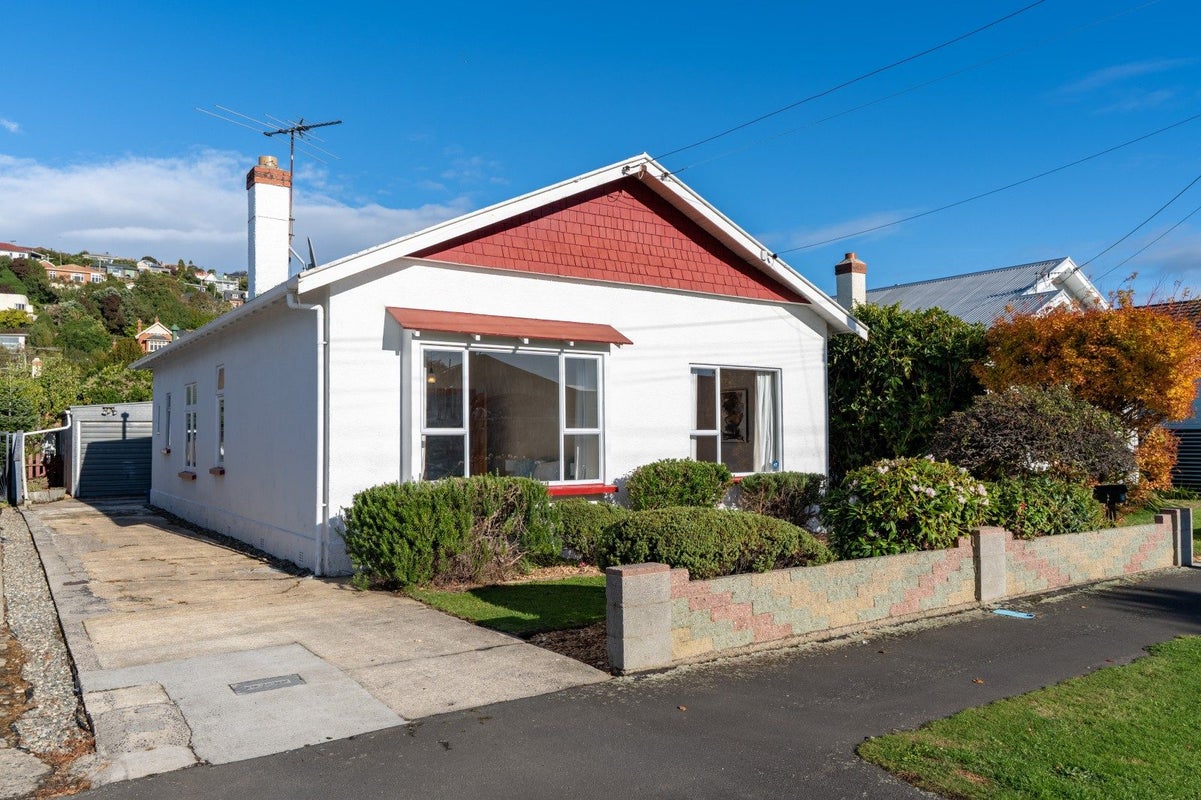 130 Surrey Street, Forbury, Dunedin - Carousel 1