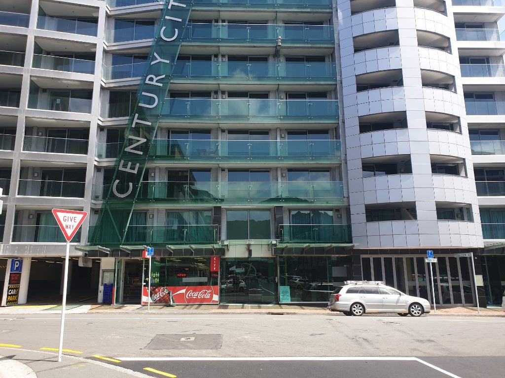 18/72 Tory Street, Te Aro, Wellington - Carousel 1