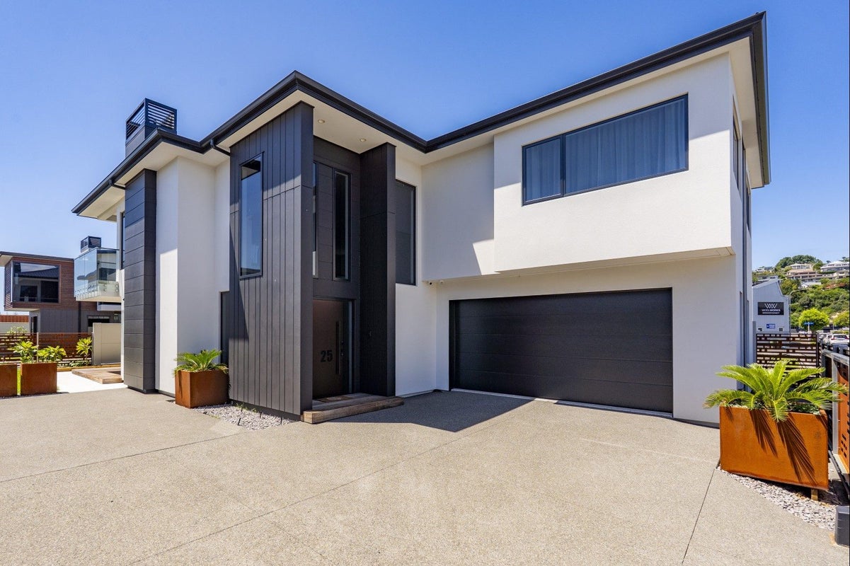 25 Coronation Street , Ahuriri, Napier - Carousel 2
