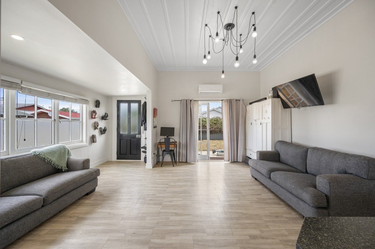 43 Georges Drive, Napier South, Napier - Carousel 2