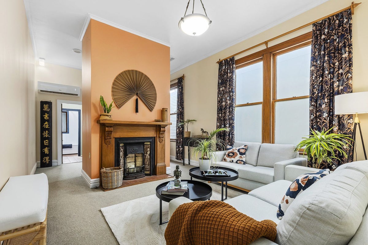 230 Adelaide Road, Newtown, Wellington - Carousel 2