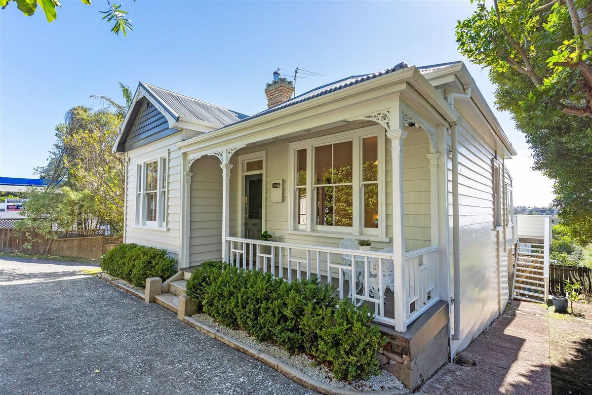 1/121 Mokoia Road, Birkenhead, Auckland - Carousel 2
